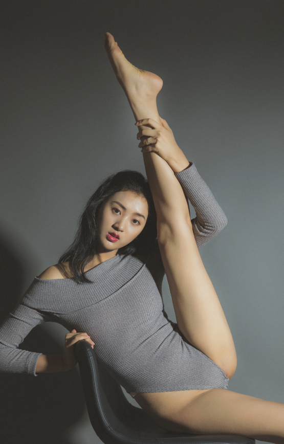 [GALLI嘉丽]舞蹈生日记 098 – 子墨[63P／223MB]